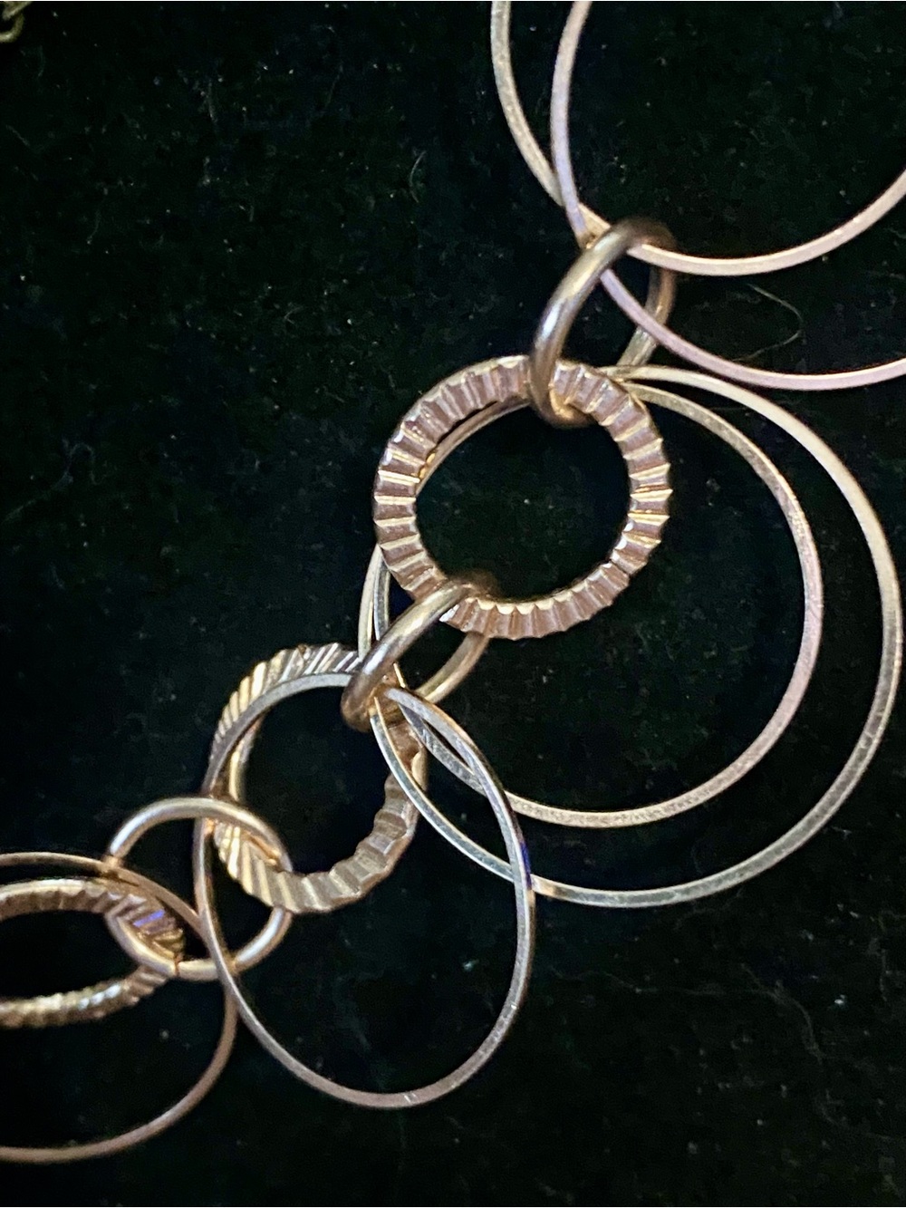 Multi-Strand Chunky Pink,Tan,GreenBrown & Rose gold interlocking circle necklace - Picture 5 of 10